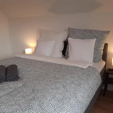 Eifelstern-schoene Mit Balkon Appartement