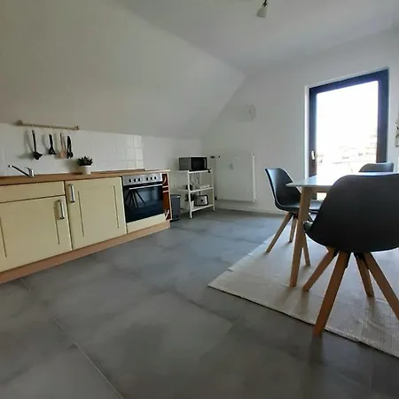 Apartmán Eifelstern-schoene Mit Balkon