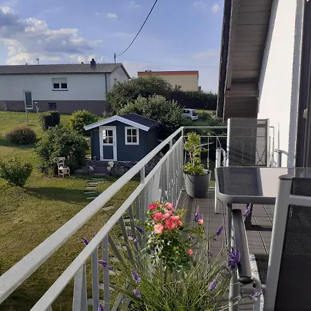 Eifelstern-schoene Mit Balkon Lägenhet Kalenborn-Scheuern